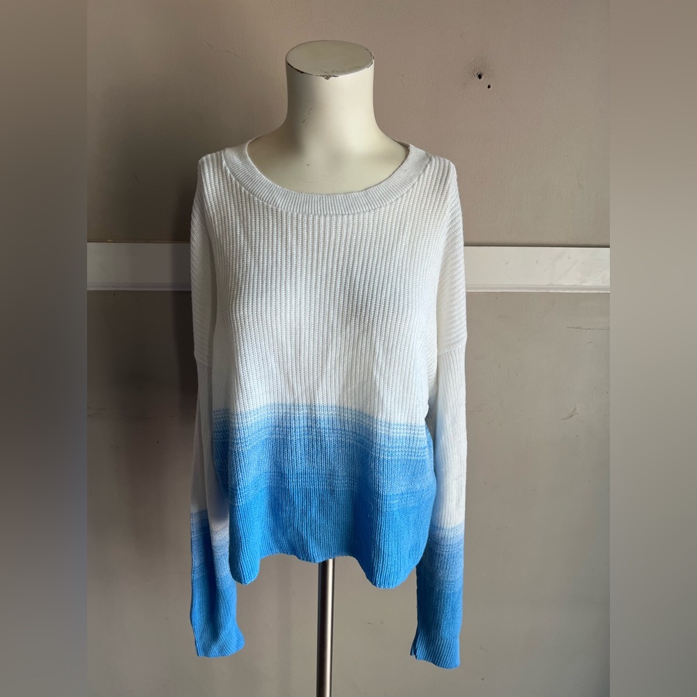 Abound Gradient Blue and White Sweater Size XL